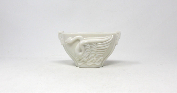 Vases / Vessels & Planters