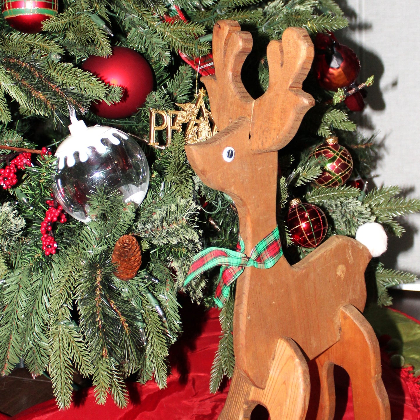 Reindeer, Wooden Christmas Deer, Hand Made, Free Standing, Interlocking Pieces, Vintage