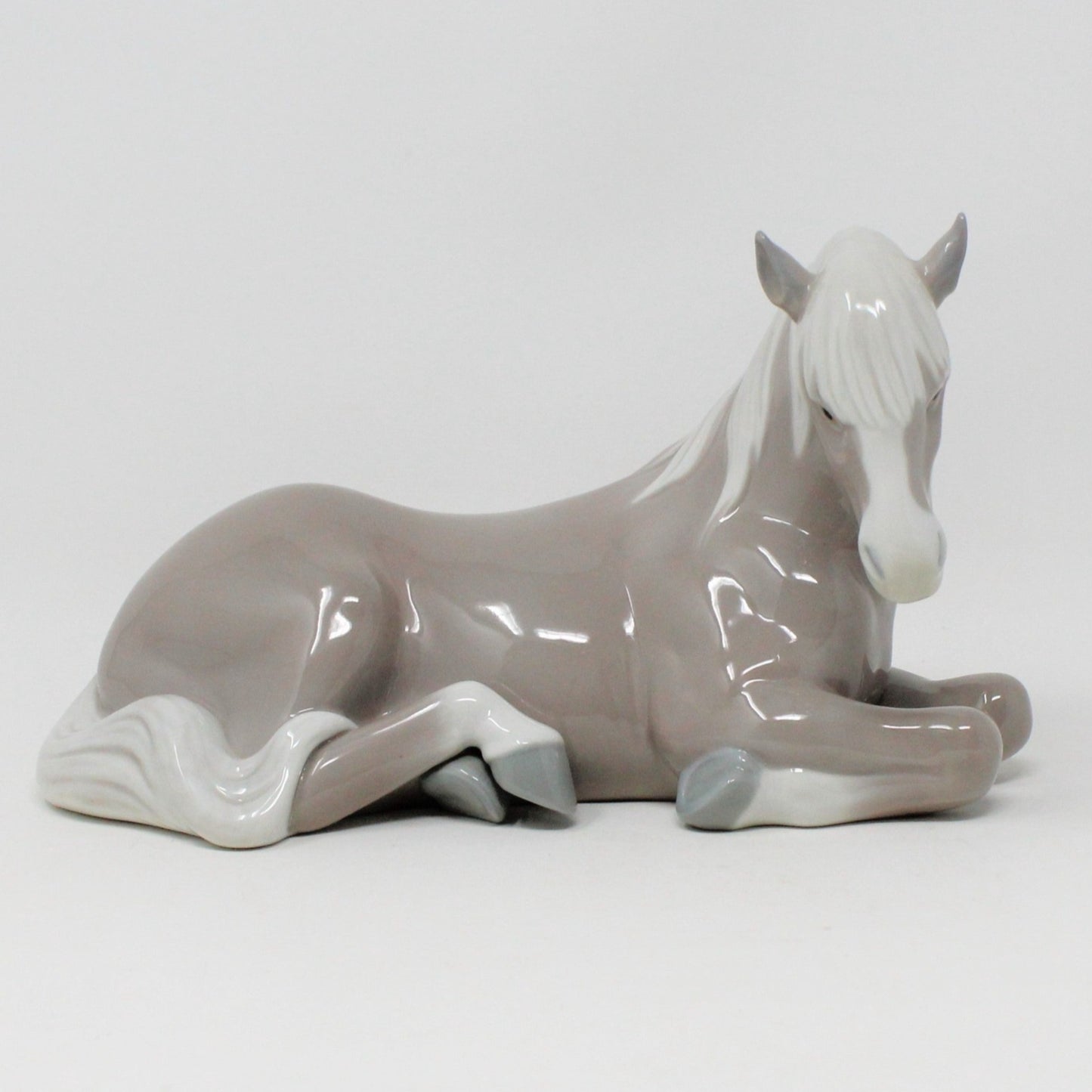 Sculpture, Lladro, Little Horse Resting, #1203 Gloss, Vintage 1972, SOLD