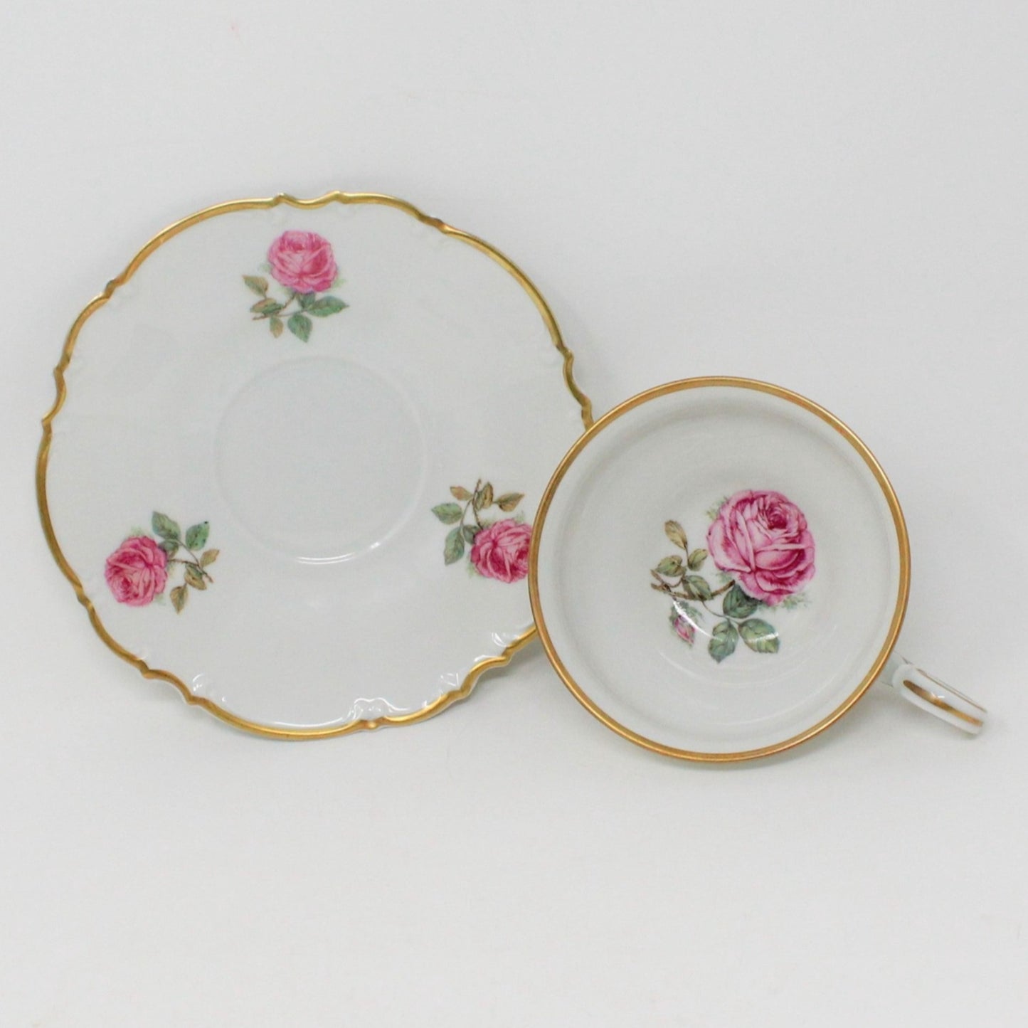 Teacup & Saucer, The Dundee vintage pattern