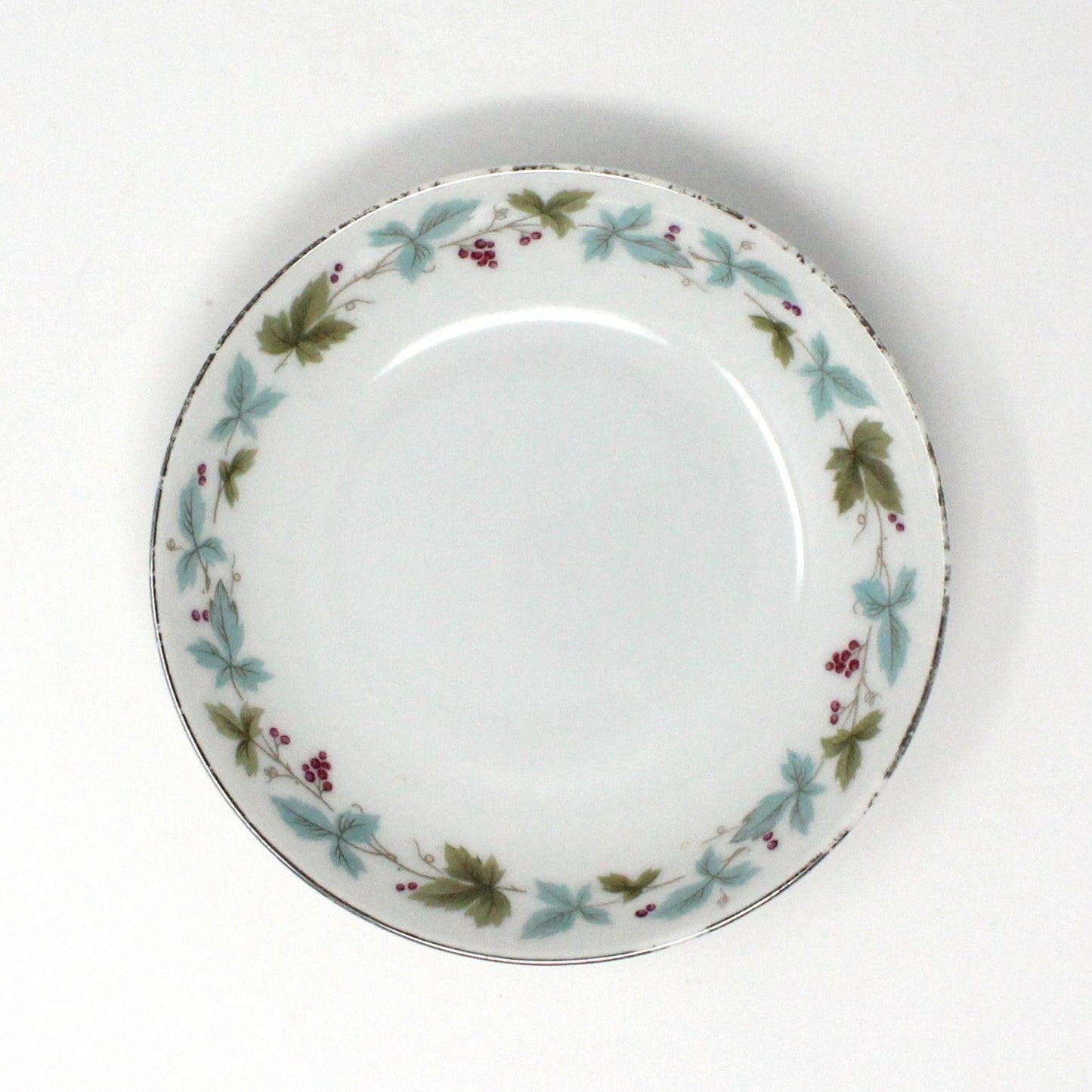 Dinnerware, Fine China of Japan. Vintage 6701, Place Setting Service for 2 (12 Pcs), Vintage