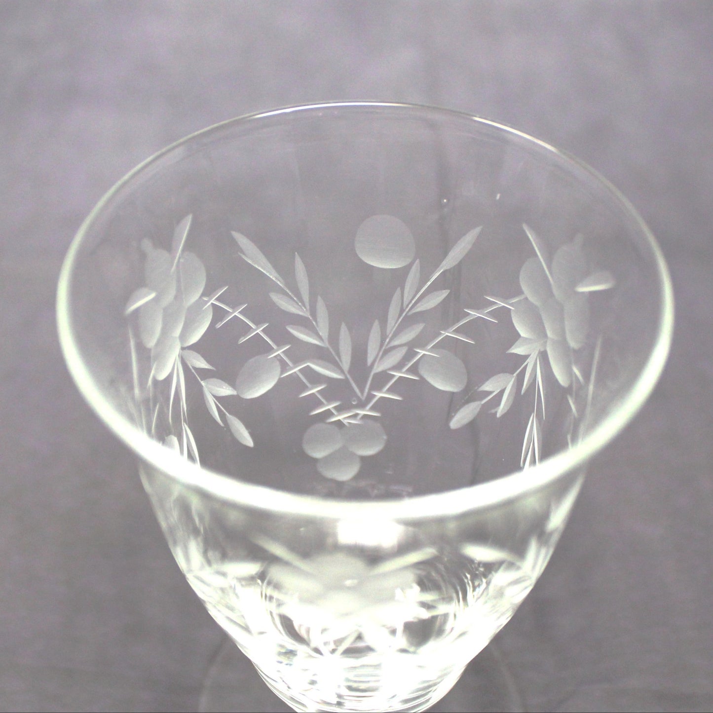 Glasses, Cocktail / Wine / Juice Glasses, Footed, Cut / Etched Crystal Florals, Optic Glass, Set of 4, Vintage