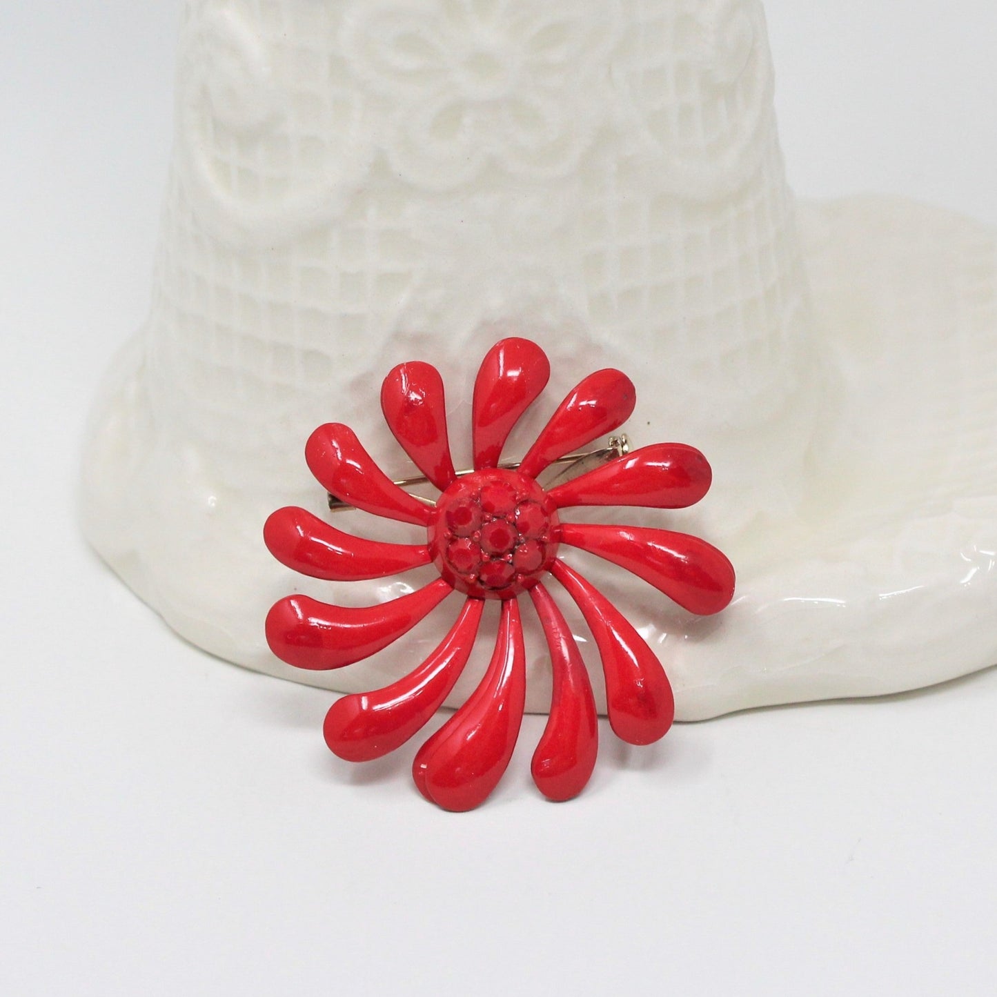 Brooch / Pin, Red Enamel Flower Pinwheel, Enamel & Rhinestones, Vintage