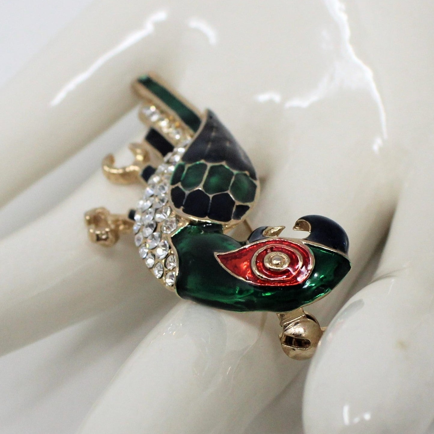 Brooch / Pin, Bird, Parrot, Macaw, Blue & Green Enamel with Rhinestones, Vintage