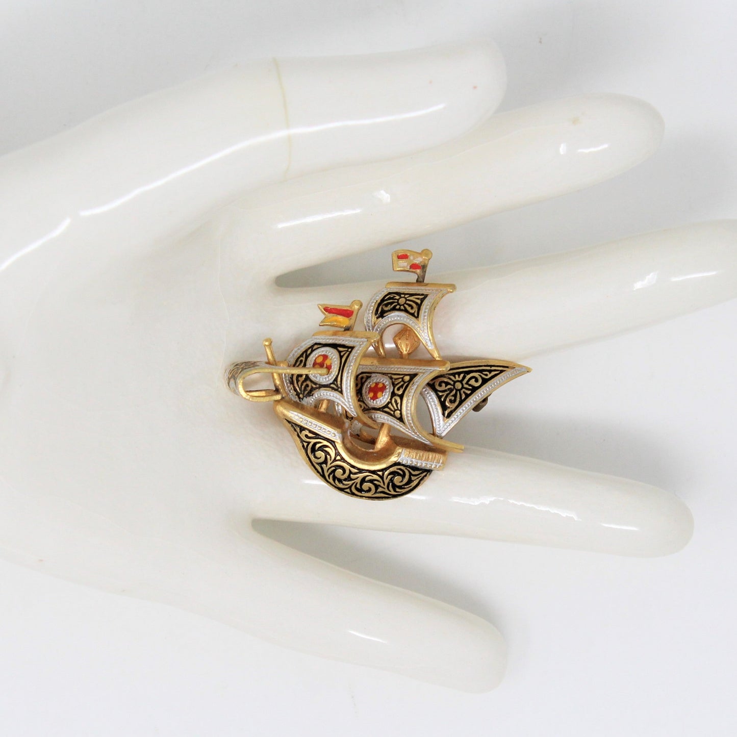 Brooch / Pin, Spain Damascene Style, Spanish Galleon Ship, Vintage