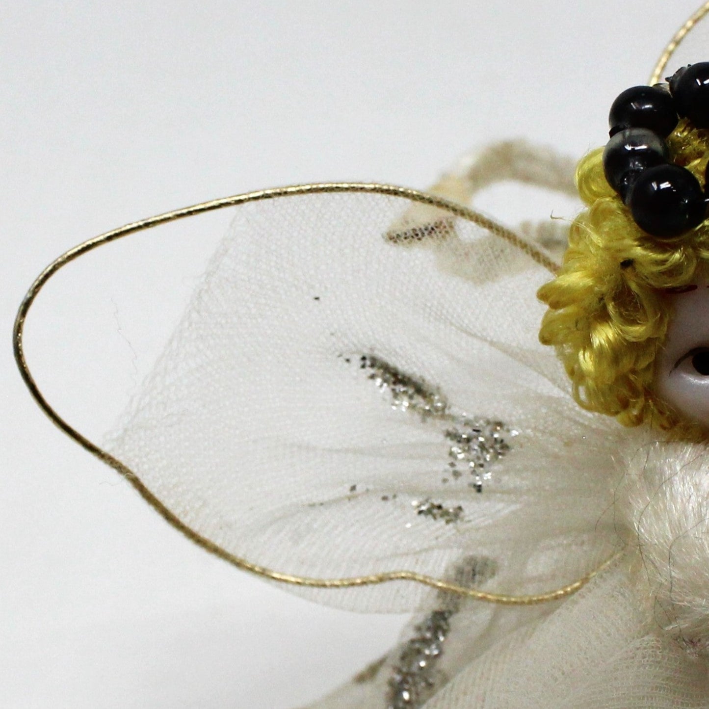 Ornaments, Angels Pipe Cleaner & White Tulle Playing Violin, Delta Novelty Co, Christmas Set of 2, Vintage Japan RARE