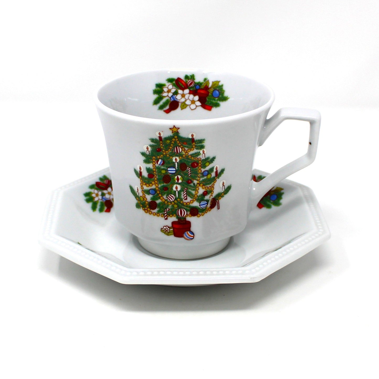 Dinnerware, Fairfield, Peace on Earth Christmas Tree Pattern, Service for 4 (16 Pcs), Vintage