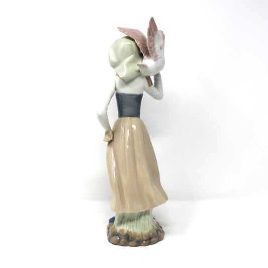 Sculpture, Casades, Girl with Goose on Shoulder, Lladro-Style figurine, Retired Figurine, Vintage