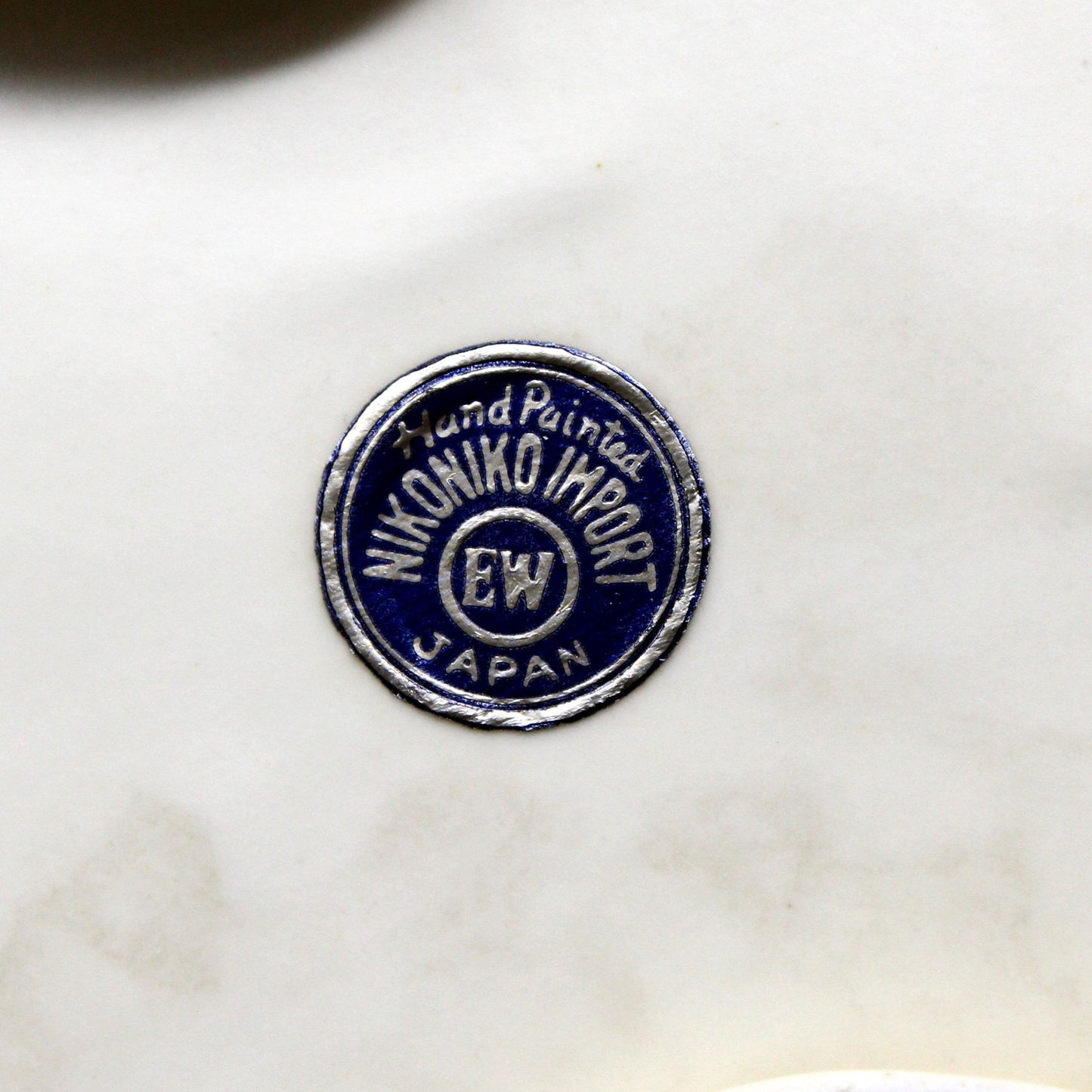 Bon Bon / Candy Dish with Handle, NIKONIKO, Leaf Shaped Dish, Hand Painted Fall Leaves, Fluted Border, Vintage