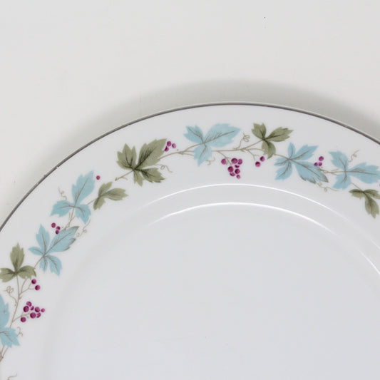 Dinnerware, Fine China of Japan. Vintage 6701, Place Setting Service for 3 (12 Pcs), Vintage