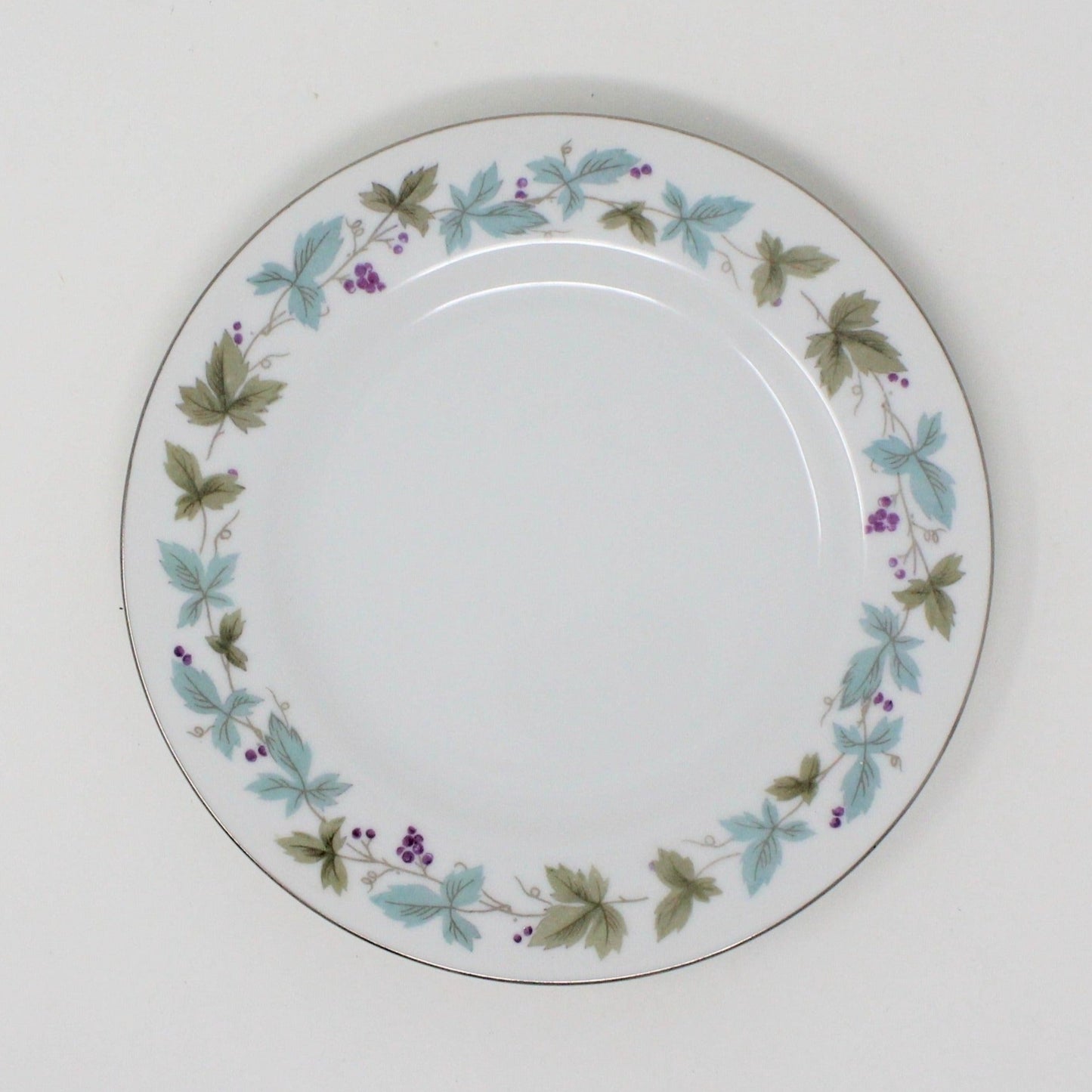 Dinnerware, Fine China of Japan. Vintage 6701, Service for 6 (36 Pcs), Vintage, SOLD