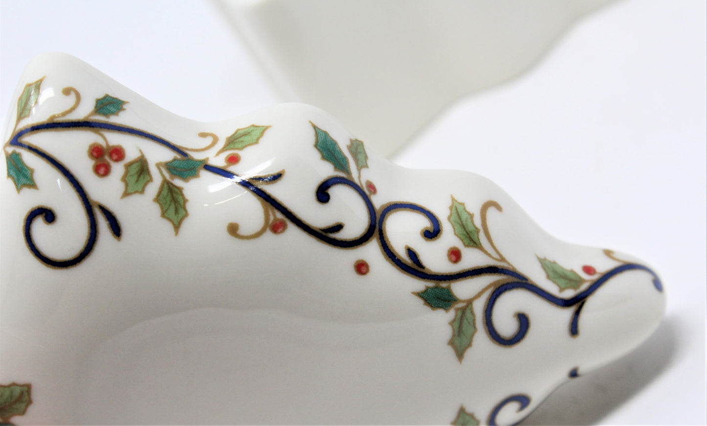 Trinket Box, Mikasa, Christmas Tree Shaped, Holiday Bloom