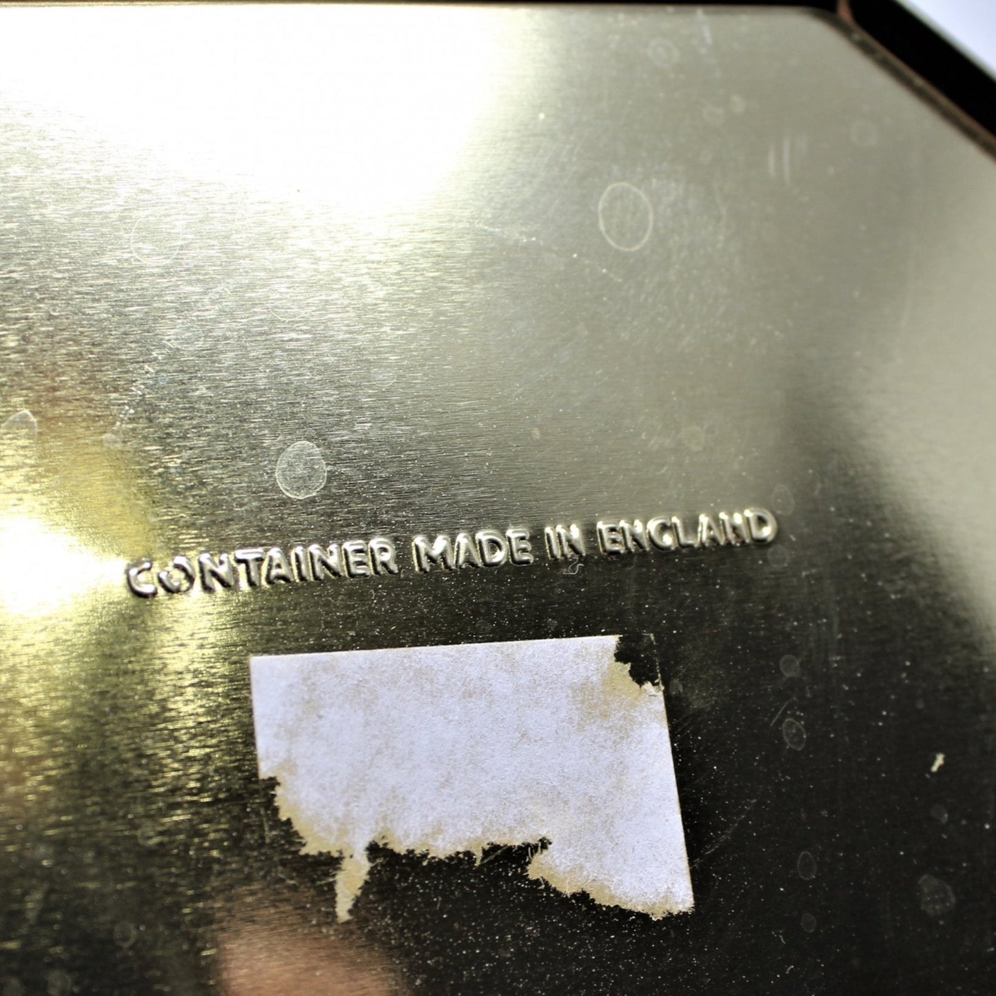 Tins, Gift Tin / Cookie Tin, Roses are Forever Heart Tin, England Vintage