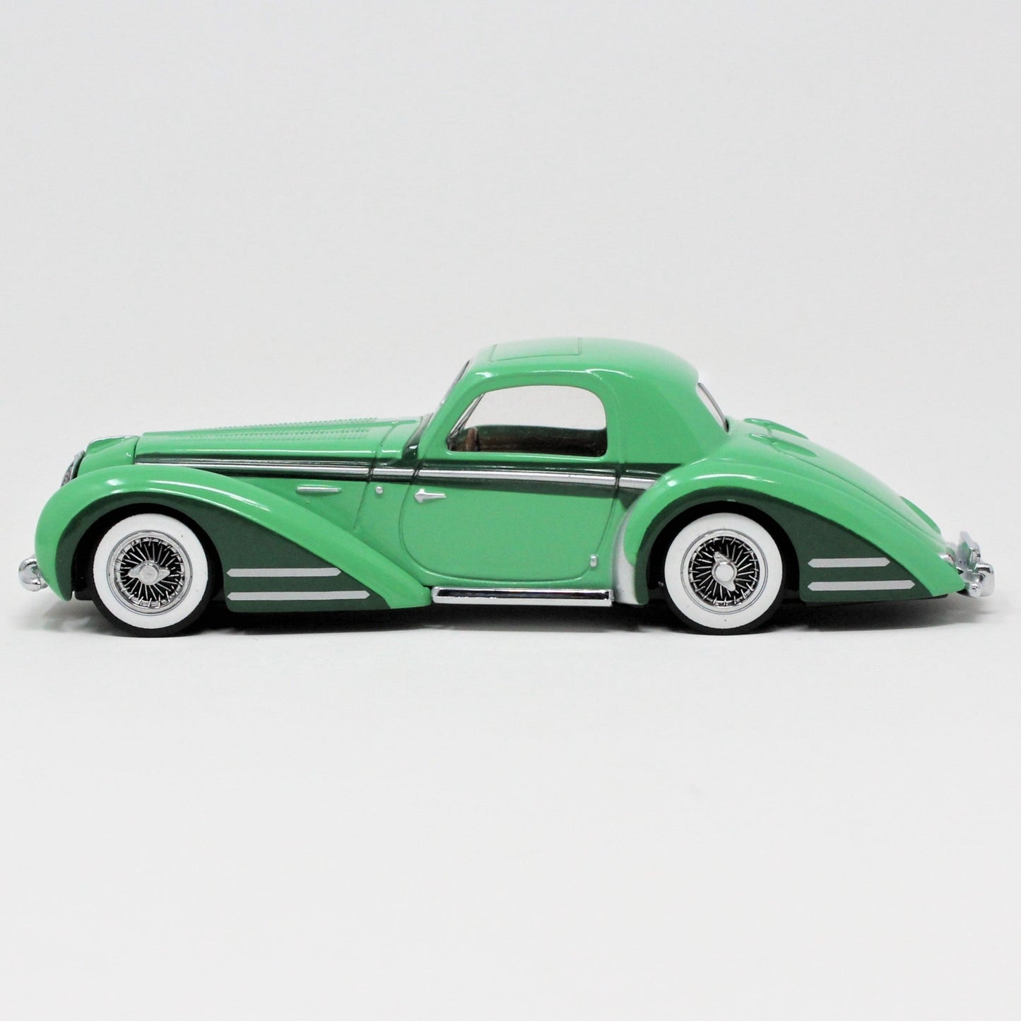 Car, Die Cast Toy, Matchbox, Dinky 1946 Delahaye 145 Chapron, Vintage