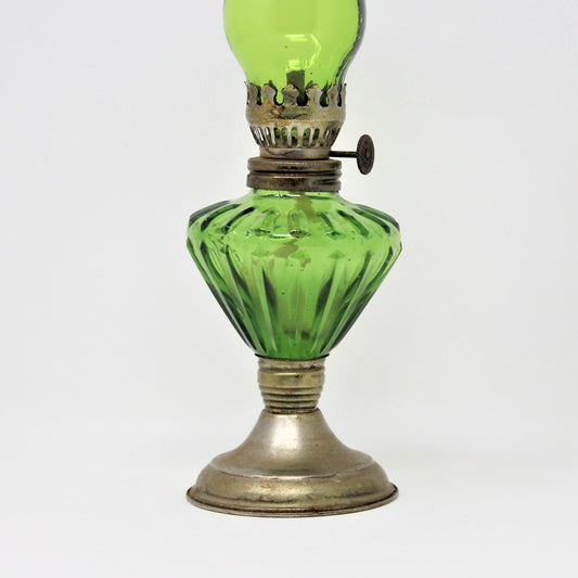 Oil Lamp, Mini Green Glass with Brass Base, No. 530, British Hong Kong, Vintage