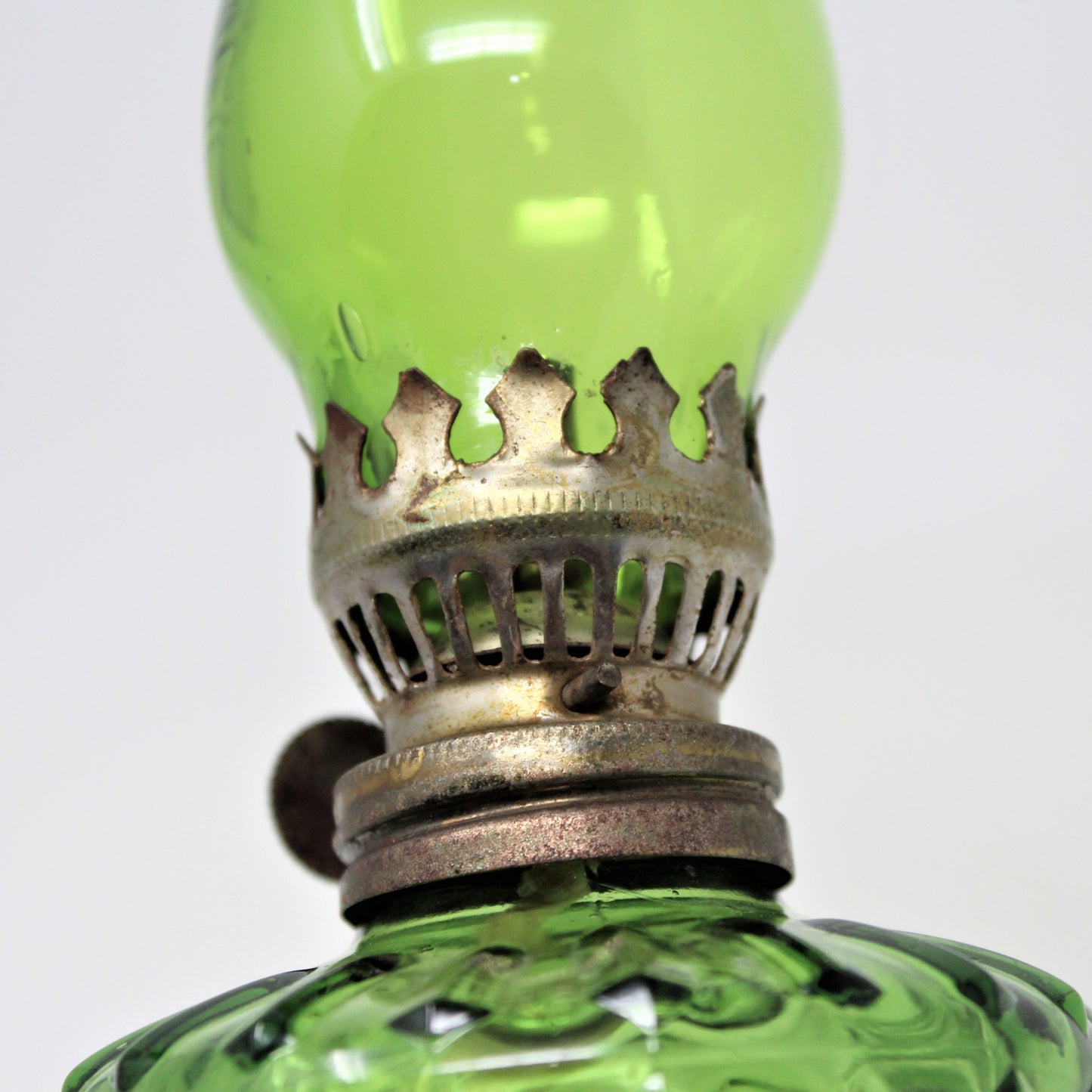 Oil Lamp, Mini Green Glass with Brass Base, No. 530, British Hong Kong, Vintage