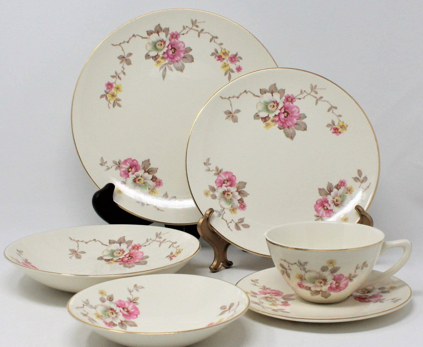 Serving Bowl, Edwin M. Knowles, Blossom Time, Vintage