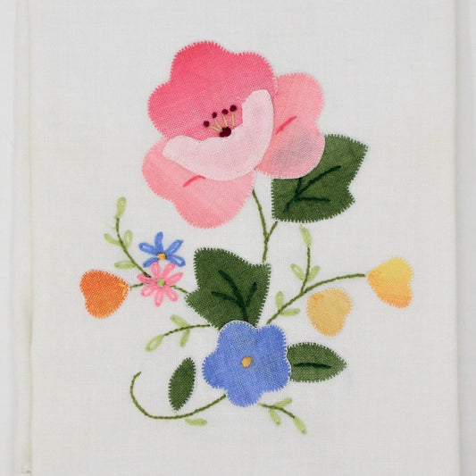 Hand Towels / Fingertip Towels, Appliqué Floral w/Green Border, Vintage