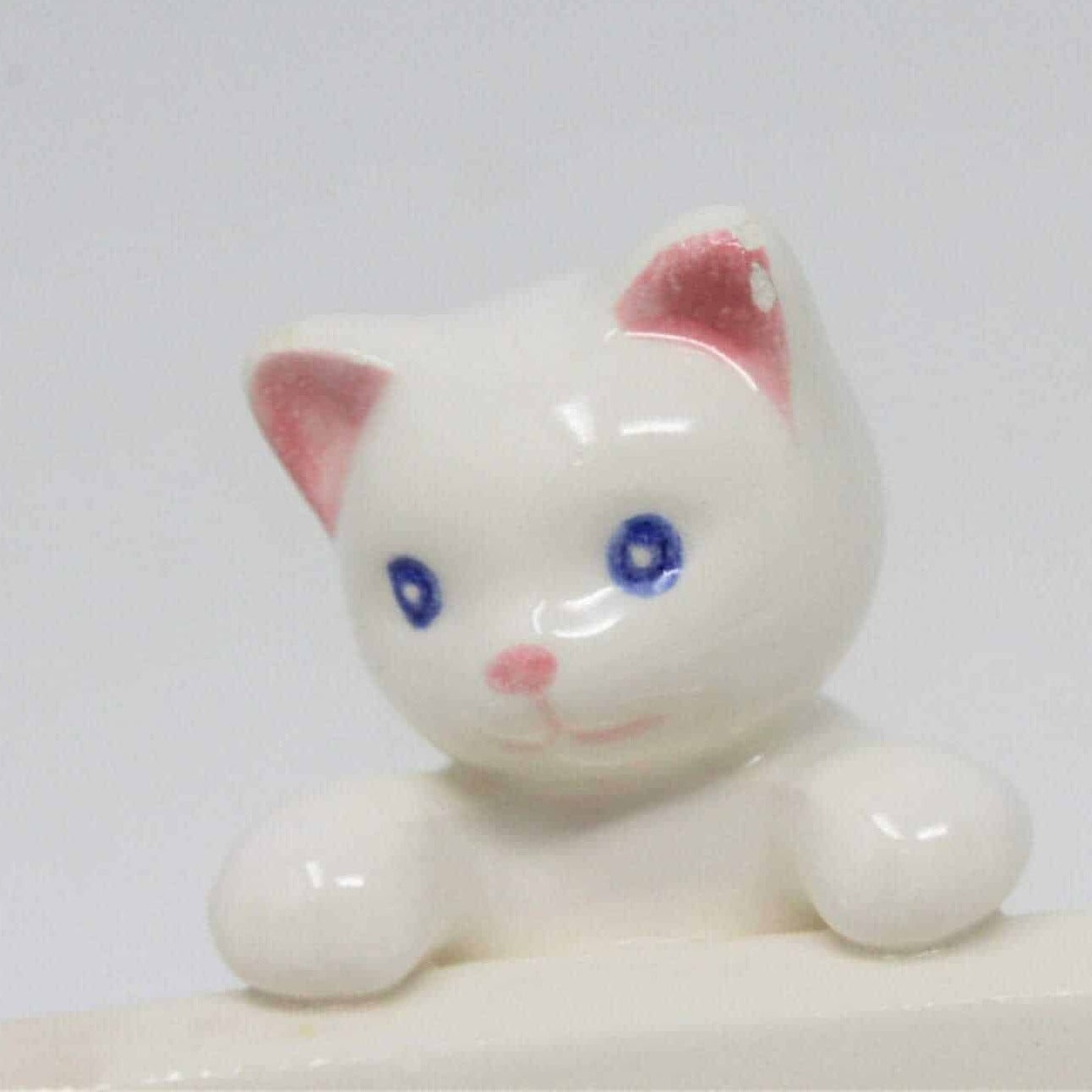 Cracker Server, Avon, Ceramic Basket with Kittens, Vintage