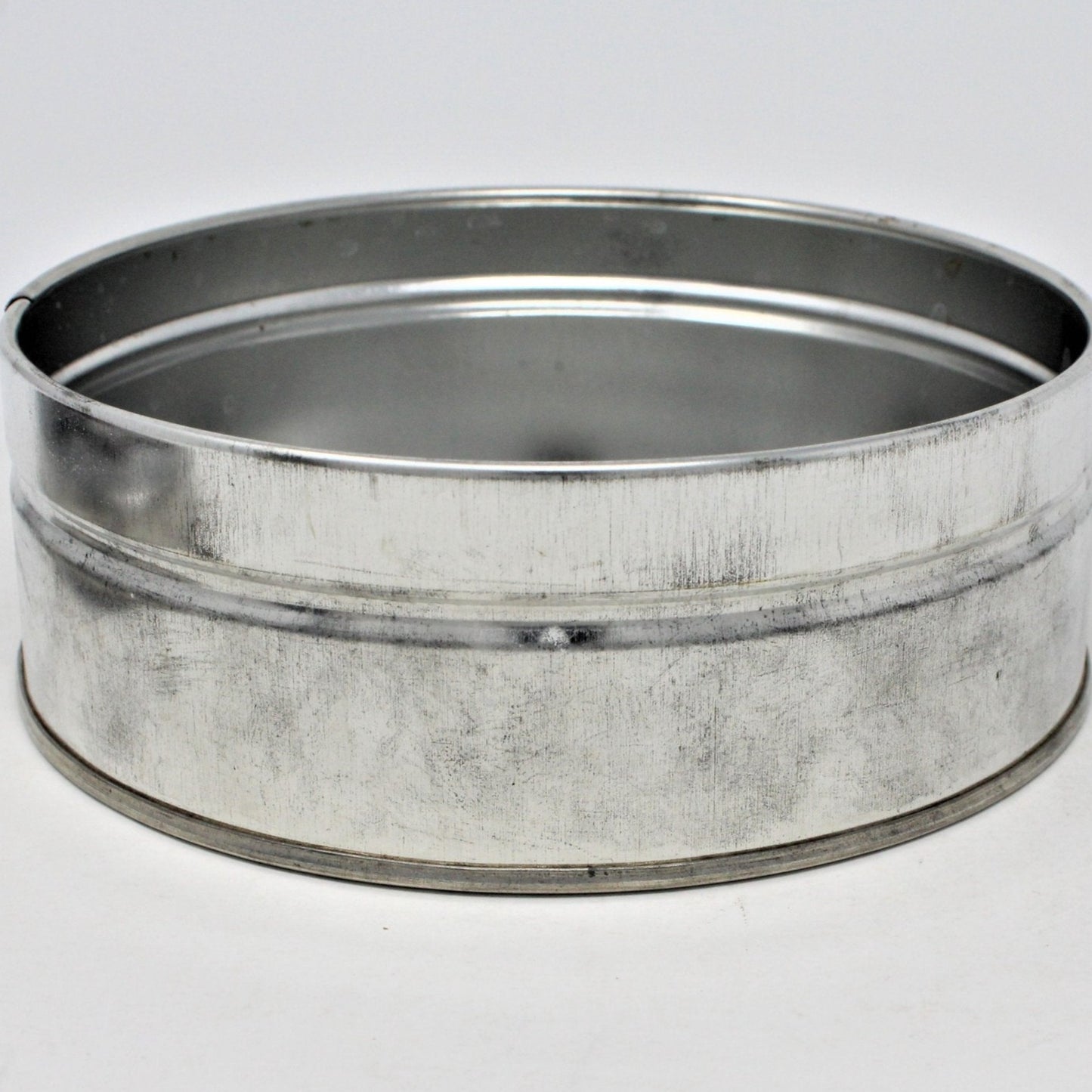 Tins, Gift Tin / Candy Tin, Designs by Metzke, Bunny Rabbit, Pewter, Vintage