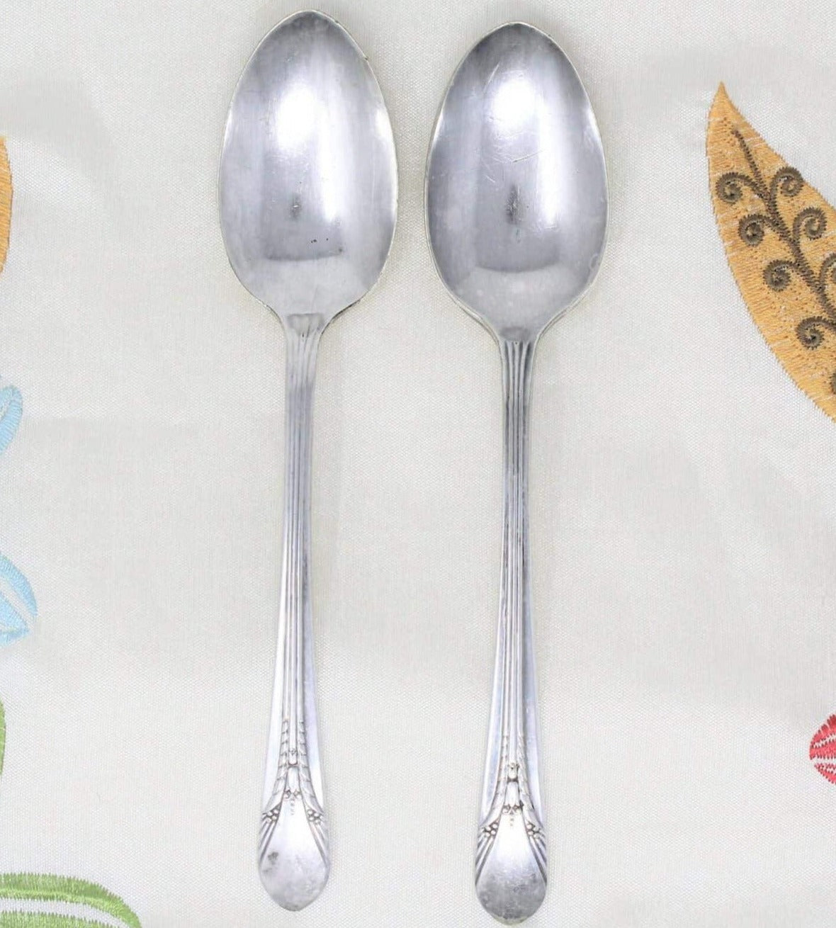Teaspoons, Wm Rogers, Inheritance, Silverplate, Matching Set of 2, Vintage