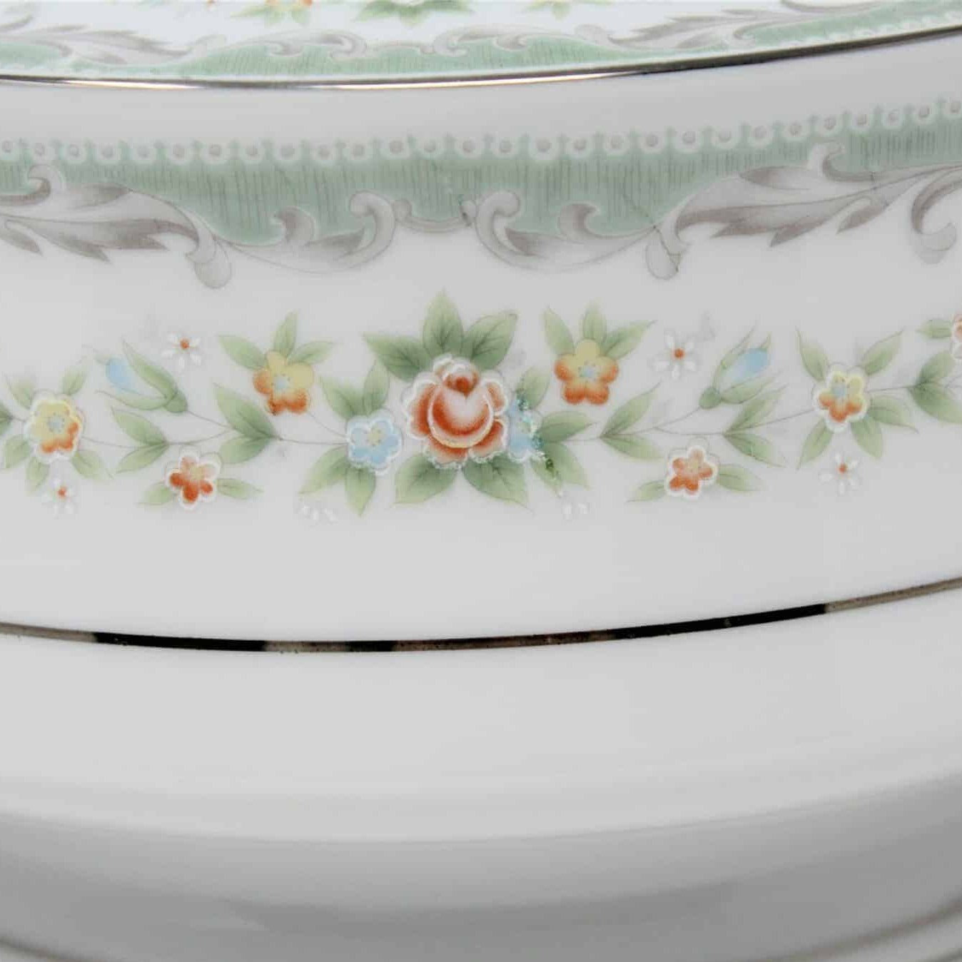 Covered Vegetable Bowl, Roseville Fine China 4135, Vintage, Japan, SOLD