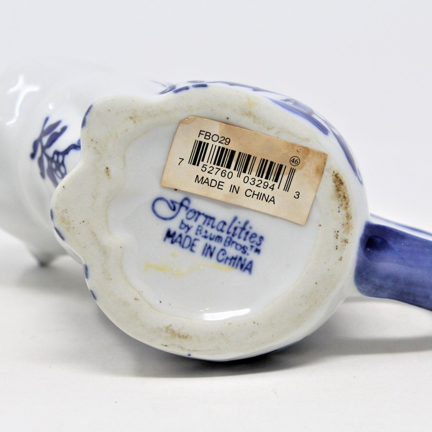 Creamer, Small Pitcher, Baum Bros Formalities, Cat / Kitten, Blue Onion, 1996