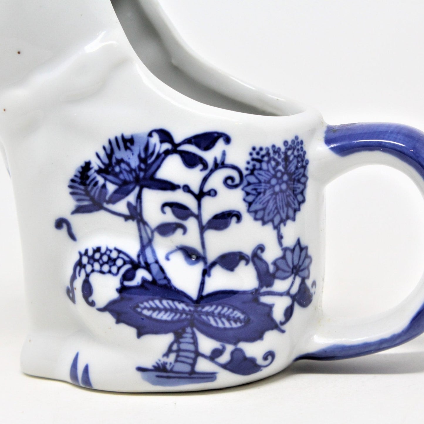 Creamer, Small Pitcher, Baum Bros Formalities, Cat / Kitten, Blue Onion, 1996