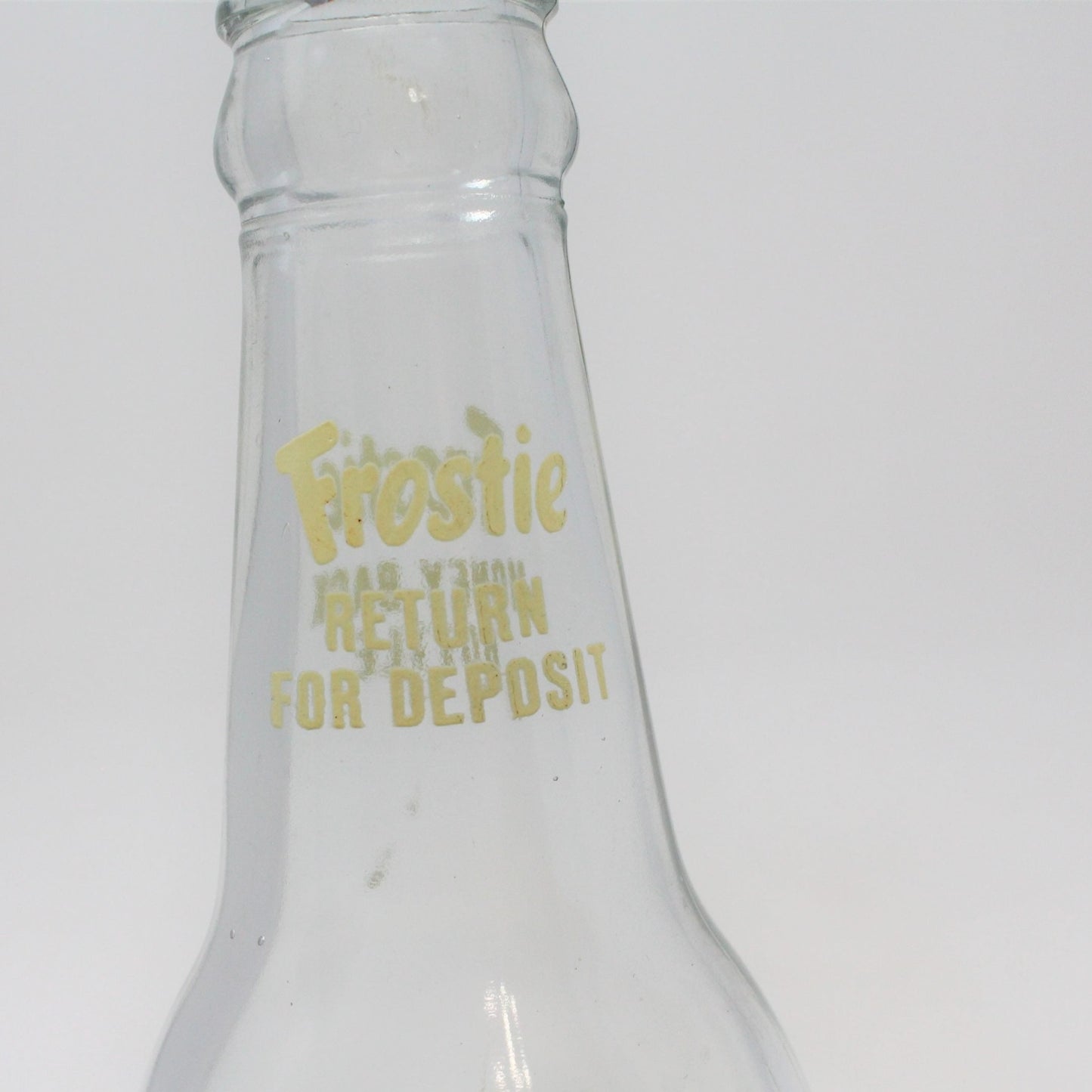 Soda Bottle, Frostie Root Beer, ACL 10oz, Camden, N.J., Vintage 1973