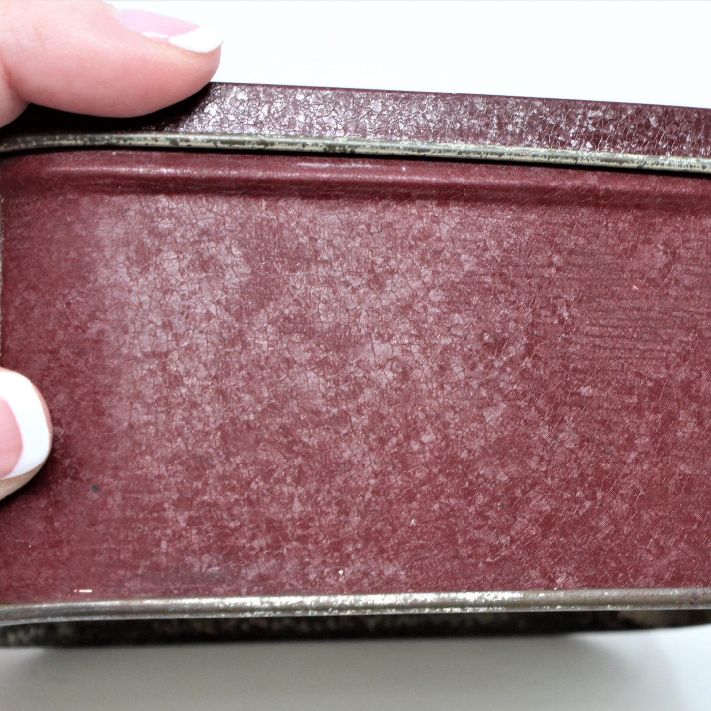 Tins, Gift Tin / Candy Tin, Hershey's Cocoa Chocolate Crying Boy Tin, Vintage