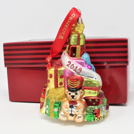 Ornaments, Waterford Holiday Heirlooms, Teddy Bear with Gifts, 2019