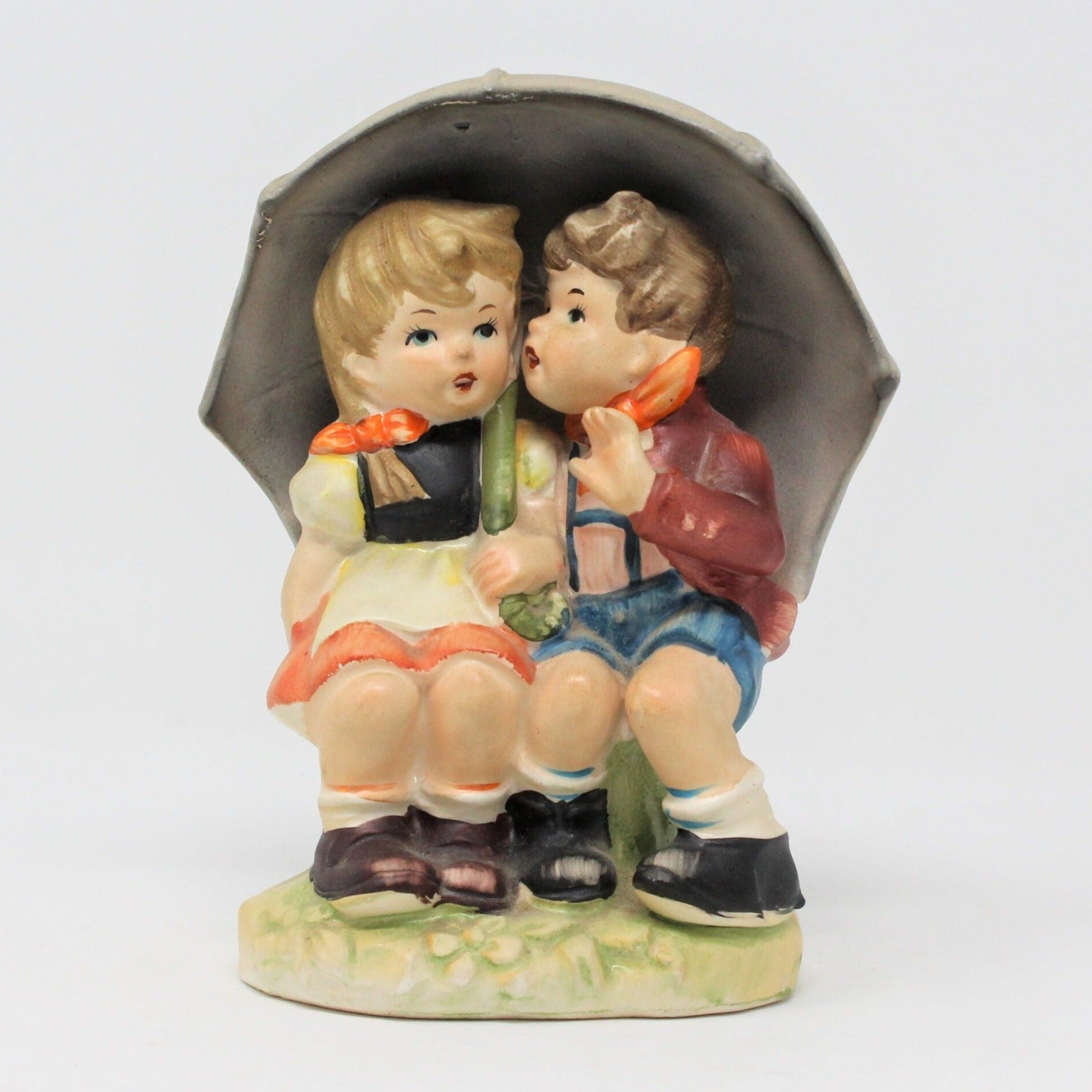 Figurine, Lefton, Boy Girl with Umbrella, Hummel Style Hand