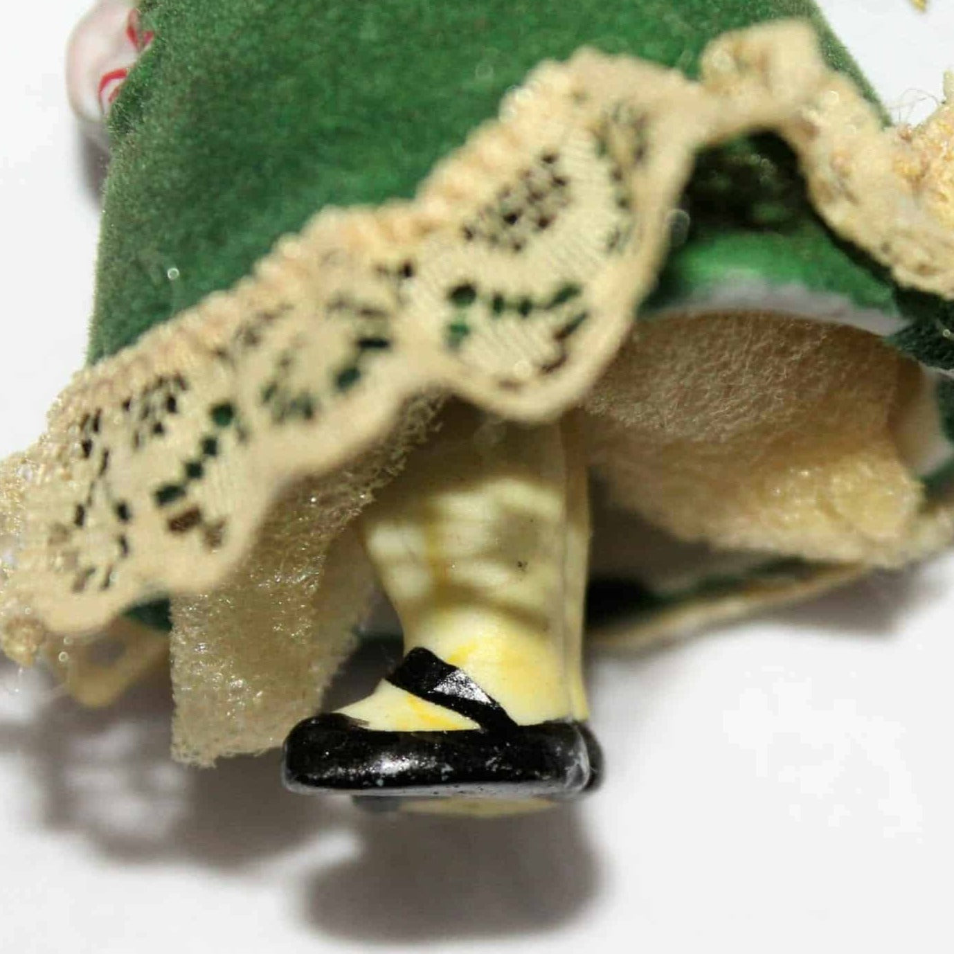 Ornaments, Jasco, Bell L'il Chimers Heirloom Dolls, Girl Green Dress, Vintage