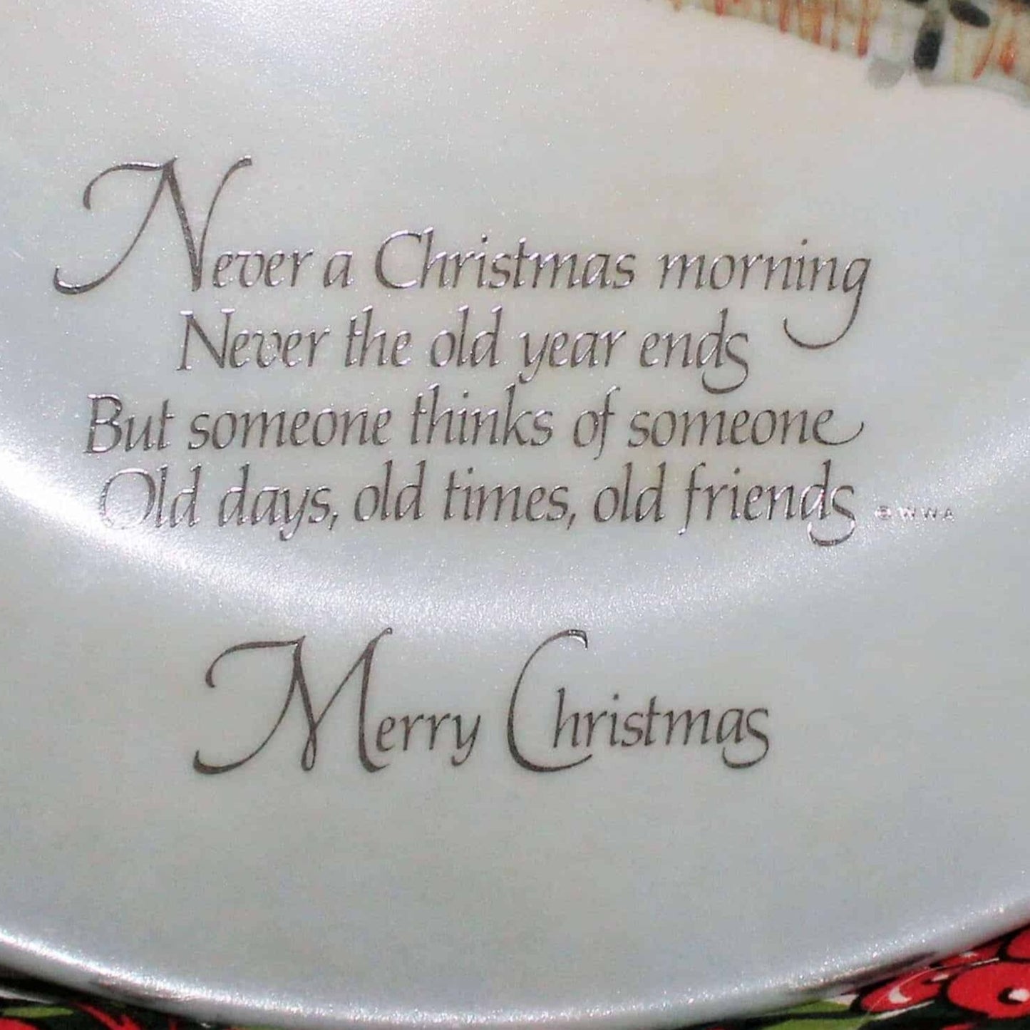 Decorative Plate, Merry Christmas, Robert Laessig Artist, Vintage 1975