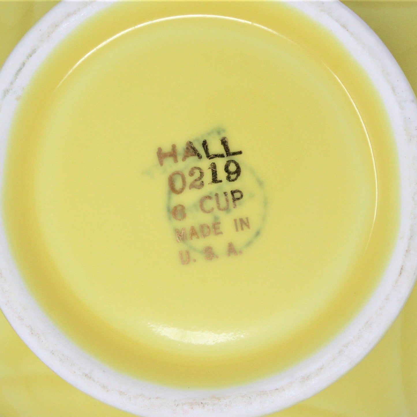 Teapot, Hall Pottery, Moderne in Canary Yellow, Vintage