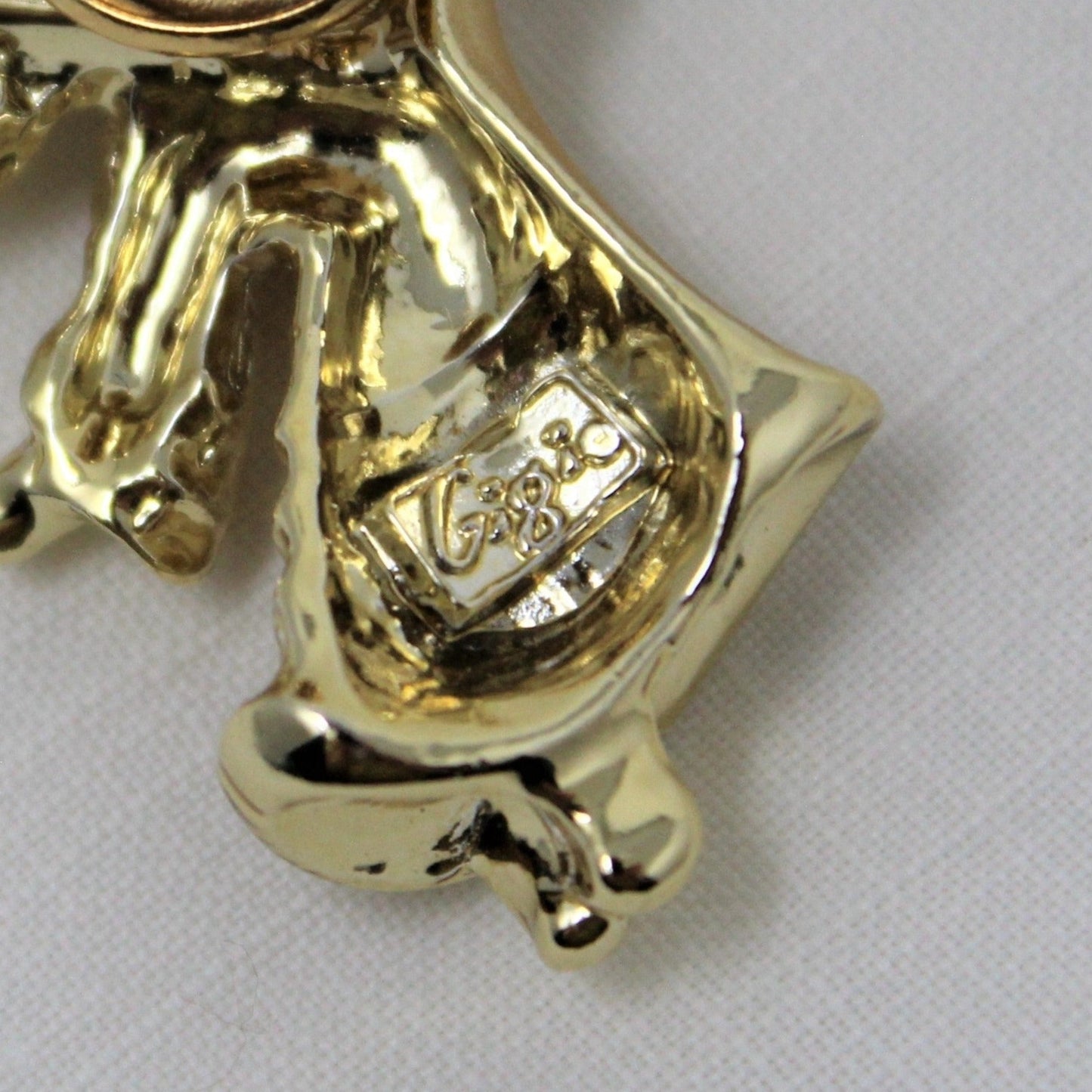 Brooch / Pin, Gigi Giusti, Angel with Dove, Gold Tone & Enamel, SOLD