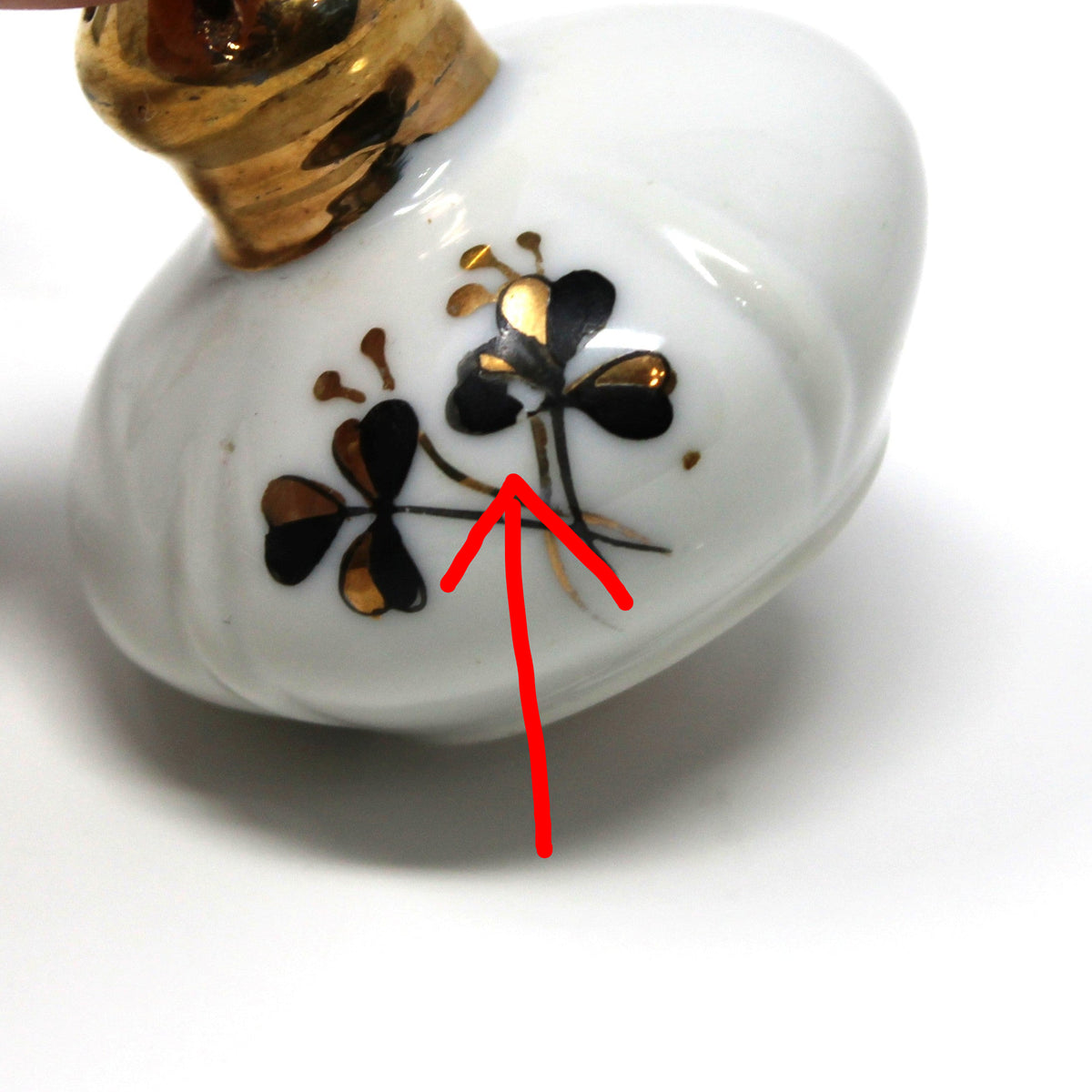 Salt and Pepper Shakers: Ucagco, Round Porcelain Gold Tops, Black / Gold Clovers, Vintage Japan, 1940s