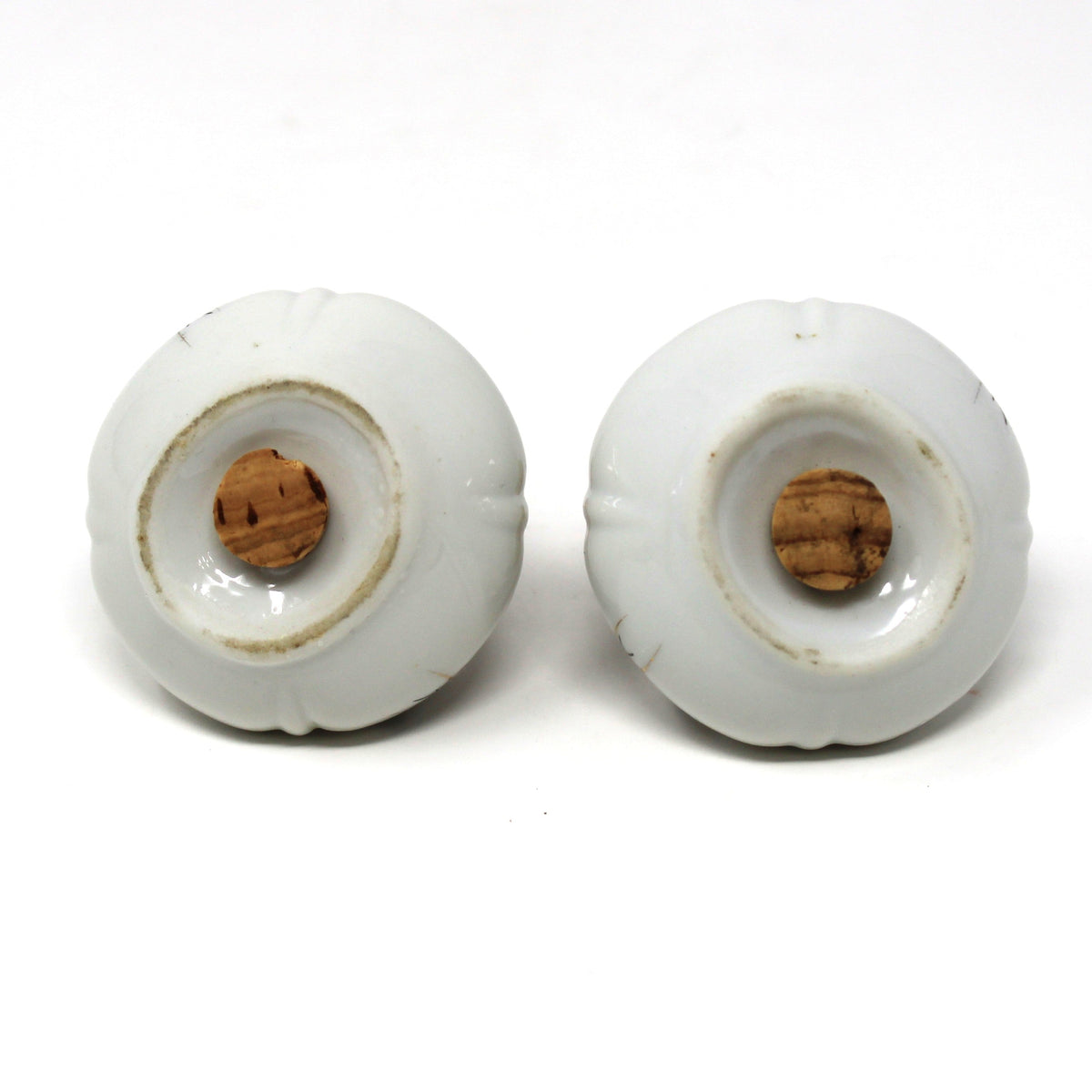 Salt and Pepper Shakers: Ucagco, Round Porcelain Gold Tops, Black / Gold Clovers, Vintage Japan, 1940s