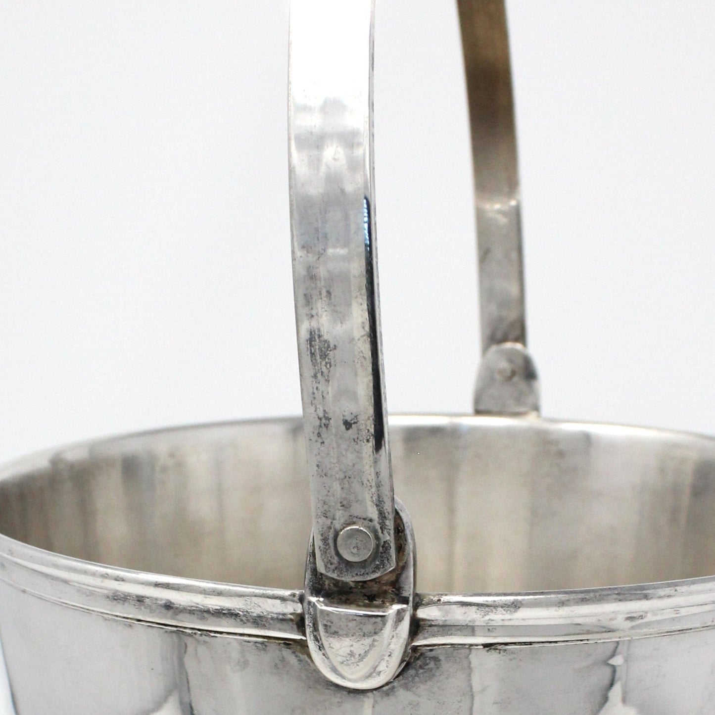 Ice Bucket, Champagne Bucket, Ice Pail, Silverplate, Hinged Handle & Ribbed Banding, Vintage