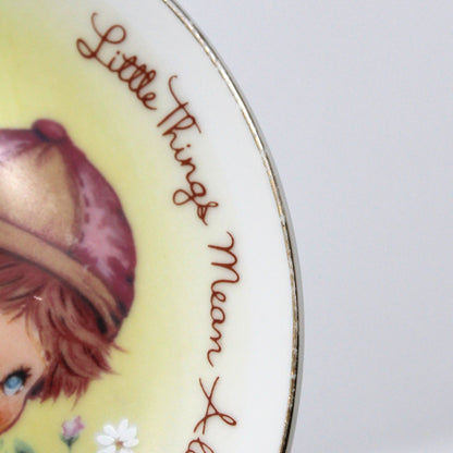 Decorative Plate, Avon, Mother's Day 1982, Little Things Mean a Lot, Vintage