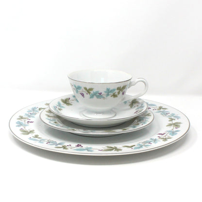 Dinnerware, Fine China of Japan. Vintage 6701, Place Setting Service for 3 (12 Pcs), Vintage