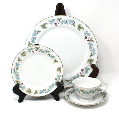 Dinnerware, Fine China of Japan. Vintage 6701, Place Setting Service for 3 (12 Pcs), Vintage