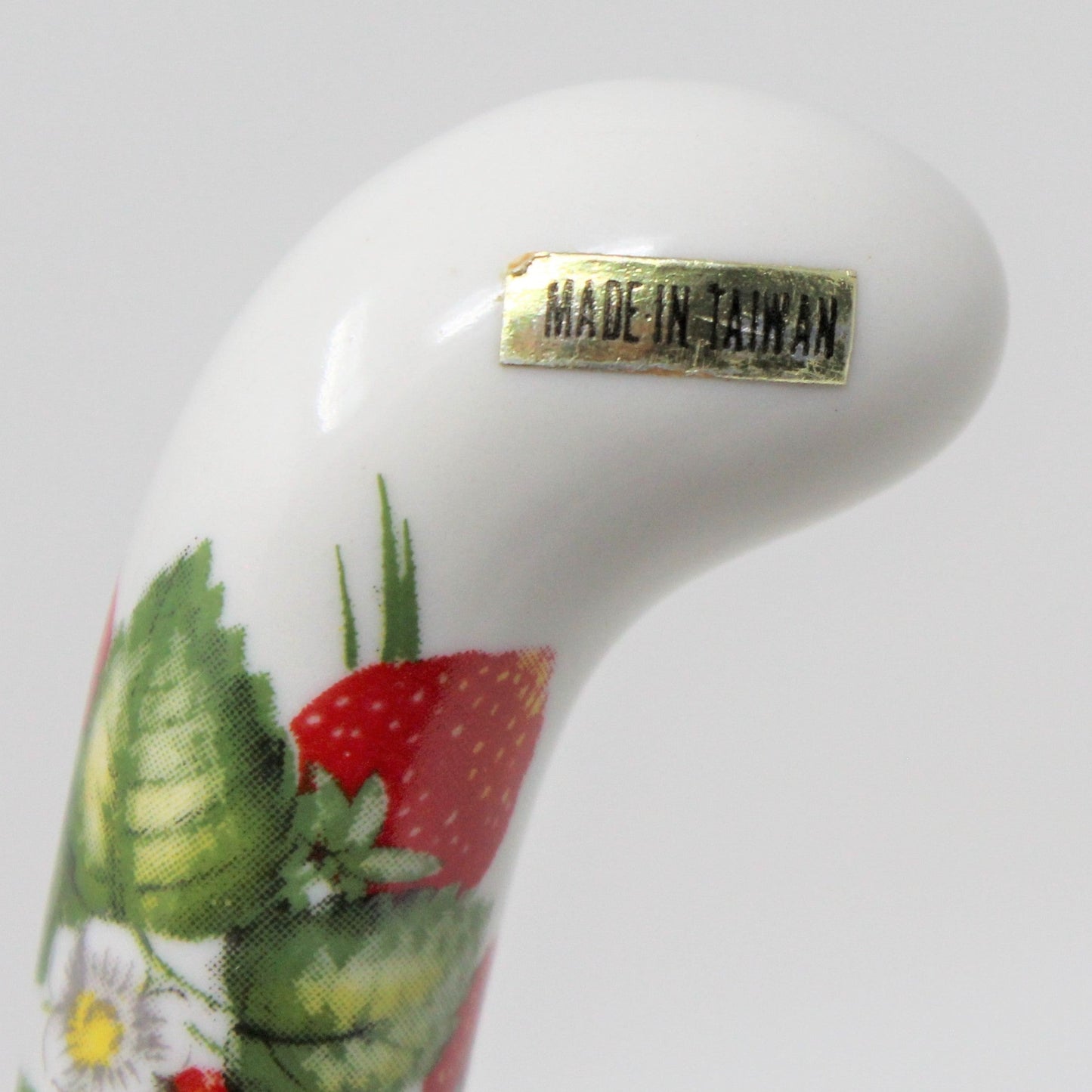 Cake Knife / Lifter, Porcelain Handle Strawberries, Vintage Taiwan