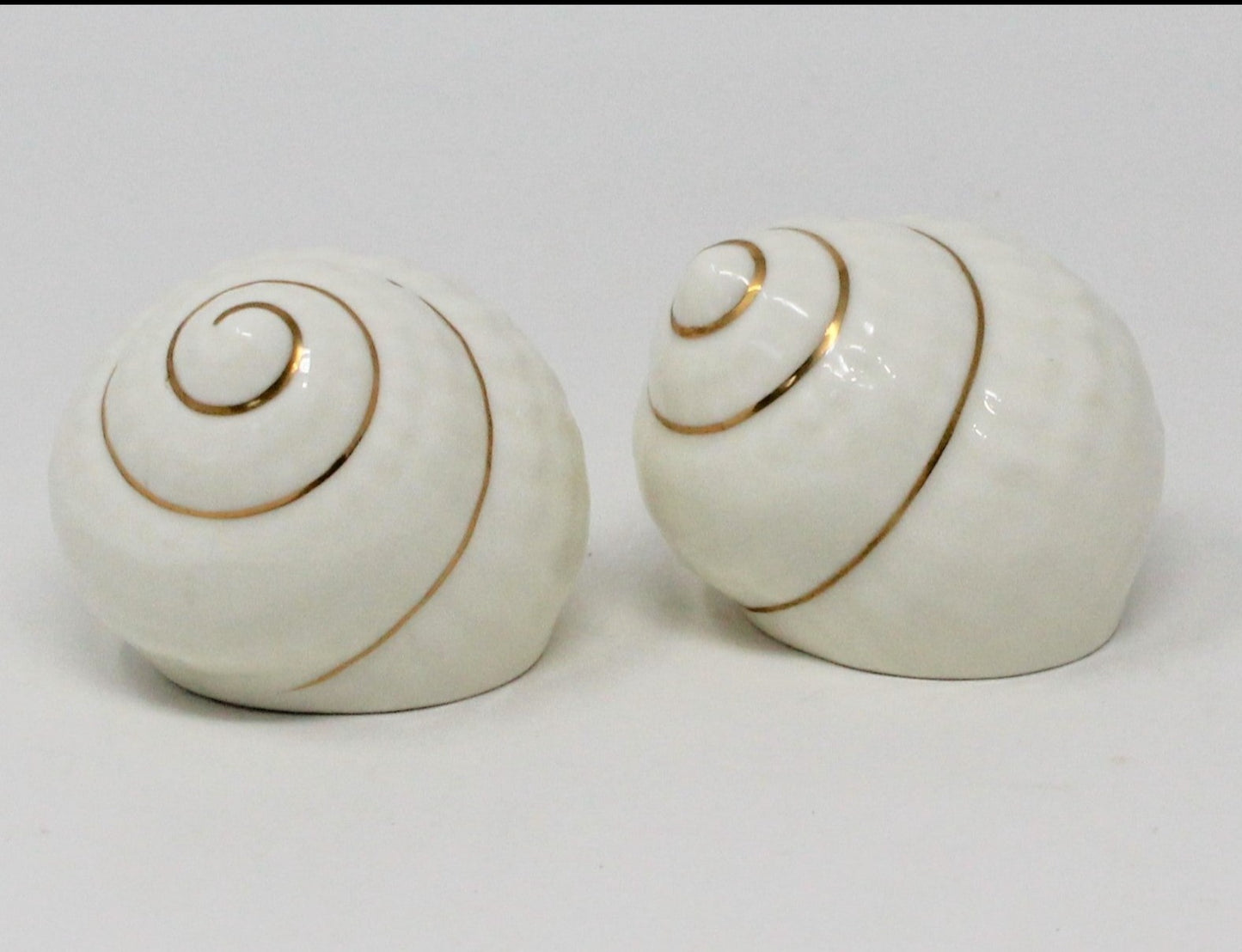 Salt and Pepper Shakers, Seashells Mikasa, Narumi, Coastal, Bone China, Elegant Tableware, Maritime, Vintage