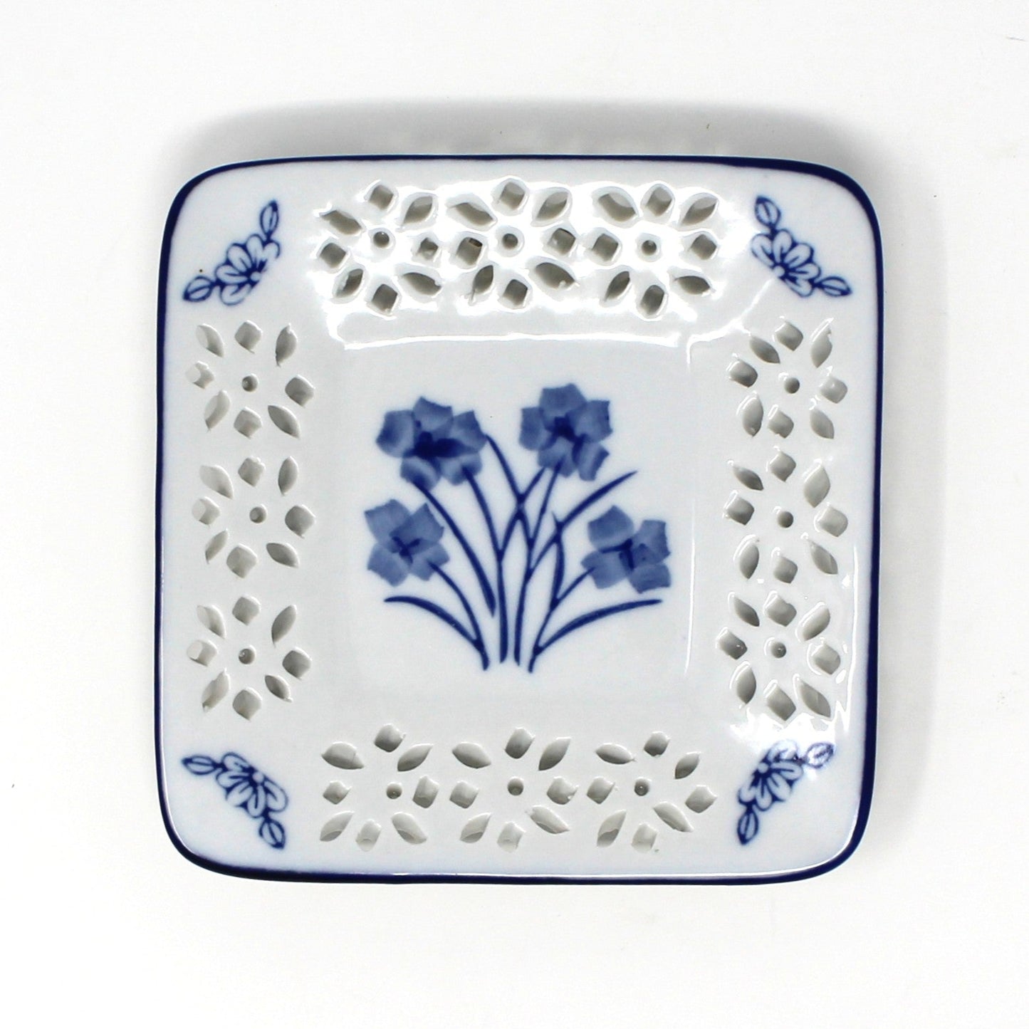 Decorative Plates, Blue and White, Floral Open Work by WMG, Set of 4, Wall Decor Plates
