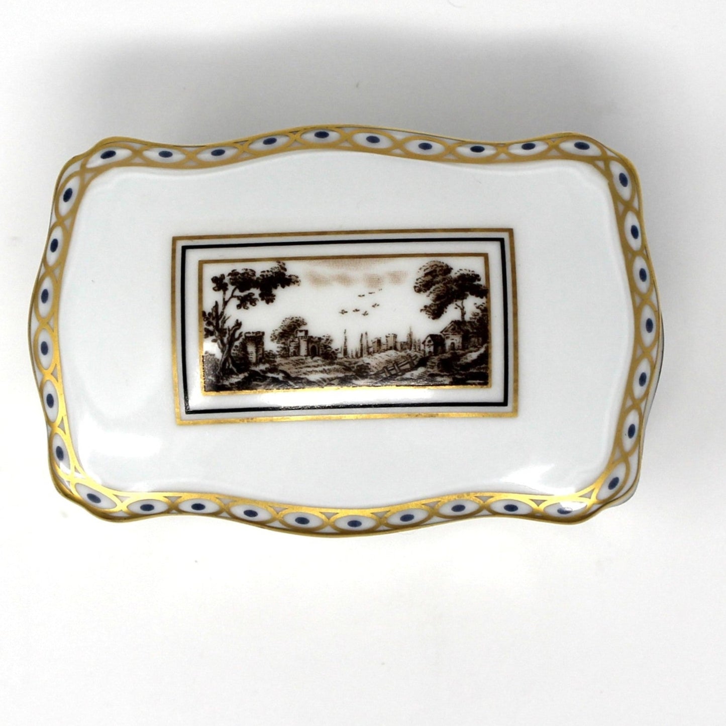 Decorative Italian porcelain box by Ginori with Fiesole pattern.  Italian villa design on lid.  