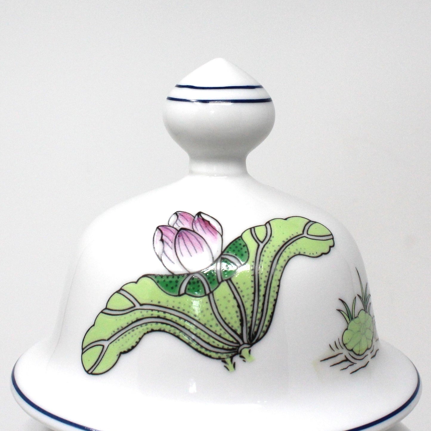 Ginger Jar / Temple Jar & Plate, Andrea by Sadek, Lotus Flower #9125. Porcelain, Vintage Japan