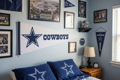 Pennant, Dallas Cowboys, Football Sports Collectible, NFL, 30"