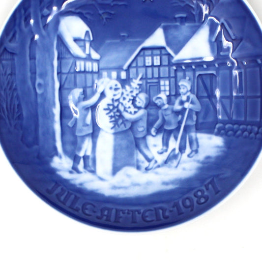 Decorative Plate, Copenhagen Jule After 1987, The Snowman's Christmas Eve, Vintage
