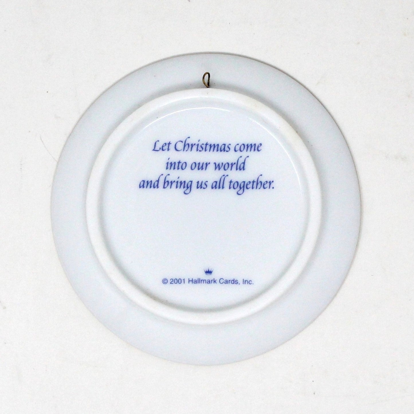 Ornament, Hallmark Keepsake, Christmas Keeps Us Together, Blue Collector's Plate with stand, In Box, 2001